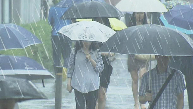 26일 부터 돌풍과 천둥을 몰고 오는 장마가 시작된다.