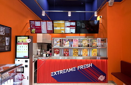 리뉴얼 매장 내부 모습...<사진=쥬씨 제공>