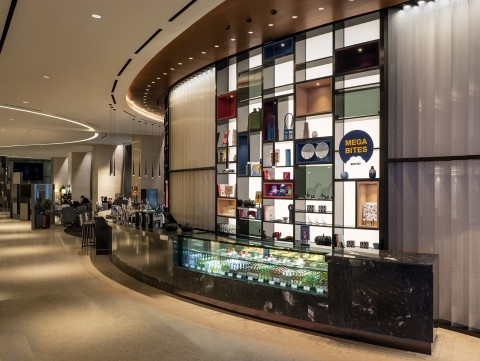 호텔 서울드래곤시티의 모던 감성 로비 라운지 바 메가 바이트 전경...호텔 서울드래곤시티 제공