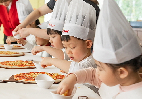 사진=미스터피자 제공