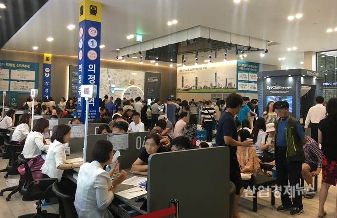 의정부역 센트럴자이&위브캐슬 견본주택 모습.사진=GS건설