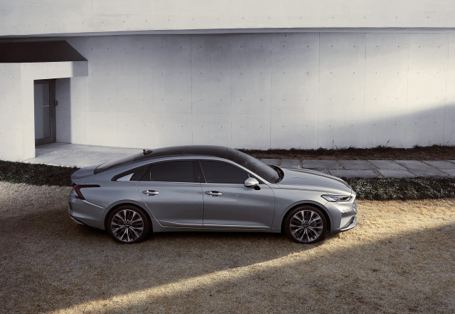 기아가 K8 사전계약 첫날에 1만8015대 기록했다. 사진=기아자동차