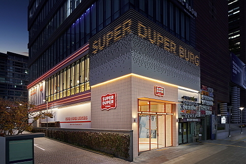 슈퍼두퍼 강남점 전경