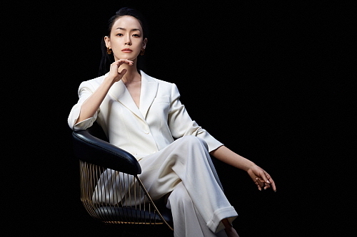 김윤아 모델 컷...<사진=LG생활건강 제공>