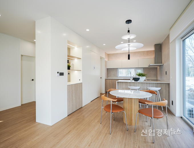 35평형 샘플하우스 주방