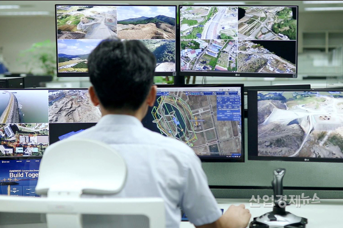대우건설이 구축한 드론관제시스템 운영 사진. 사진=대우건설